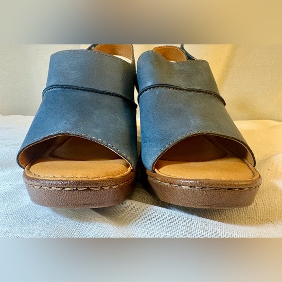 Born Blue Genuine Leather Slingback Peep Toe Heels Clogs Cushioned Size 10 NWOT - Picture 6 of 14